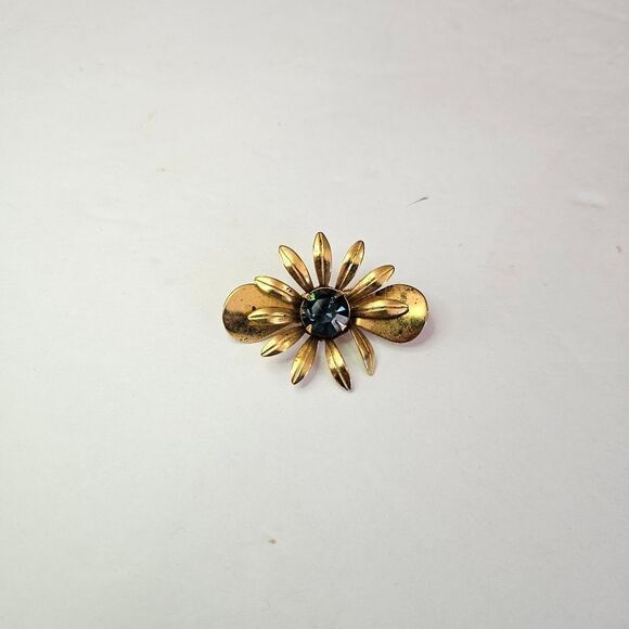 Vintage Sapphire Round Prong Set Rhinestone Gold Tone Floral Daisy Brooch Pin - Picture 8 of 8
